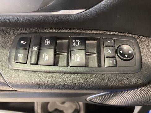 Used 2019 RAM 1500 Big Horn AWD/4WD image 12