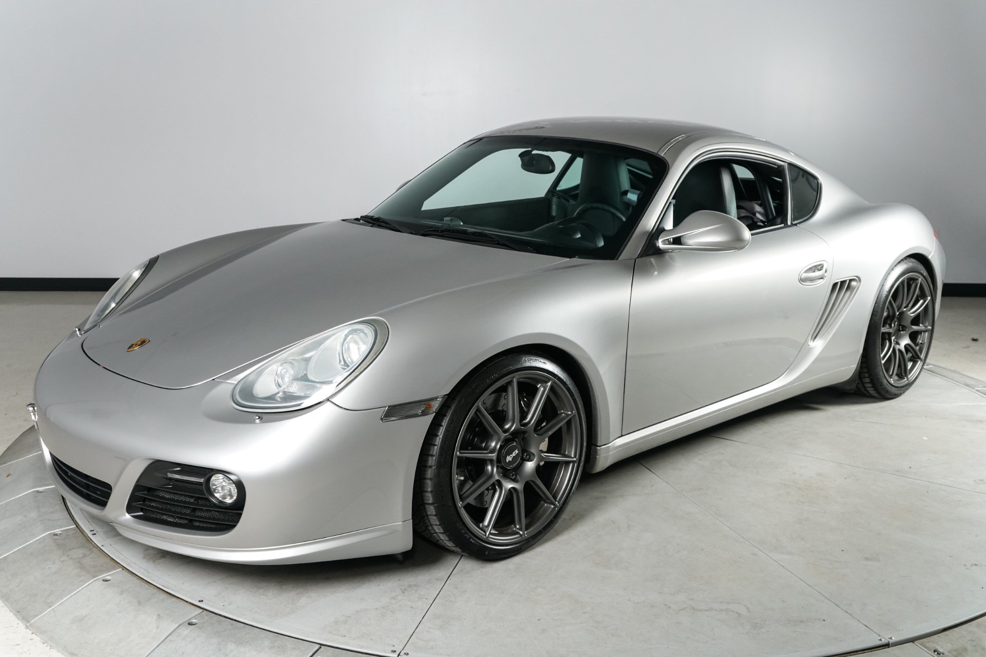 Used 2009 Porsche Cayman S RWD image 2