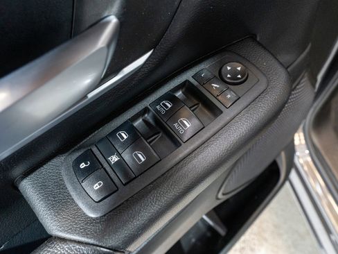 Used 2022 RAM 1500 Lone Star AWD/4WD image 14