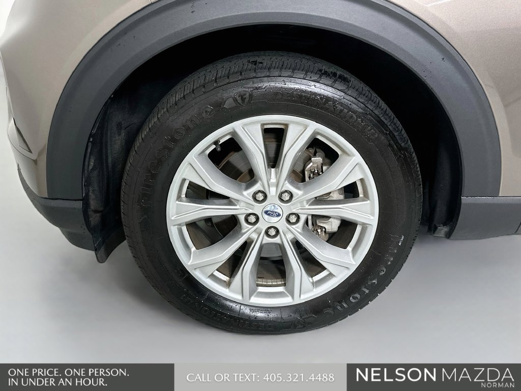 Used 2021 Ford Explorer Limited w/ Equipment Group 301A AWD/4WD image 34