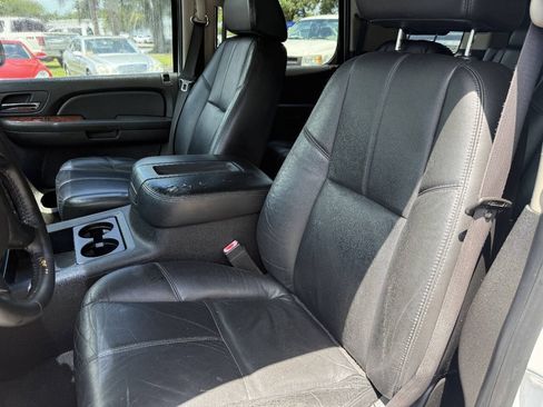 Used 2008 Chevrolet Tahoe LT w/ LT Preferred Equipment Group RWD image 4