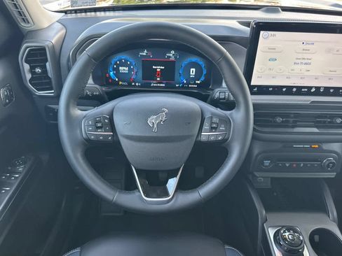 Used 2025 Ford Bronco Sport Outer Banks AWD/4WD image 14