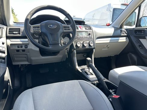 Used 2014 Subaru Forester 2.5i image 16