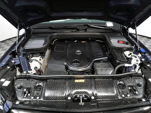 Used 2025 Mercedes-Benz GLS 450 4MATIC image 36