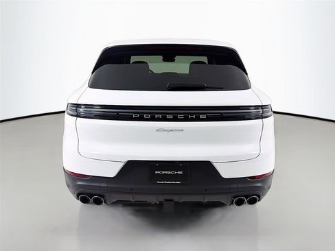 New 2026 Porsche Cayenne image 25