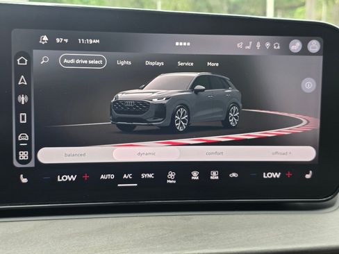 New 2026 Audi Q3 quattro 2.0T AWD/4WD image 22