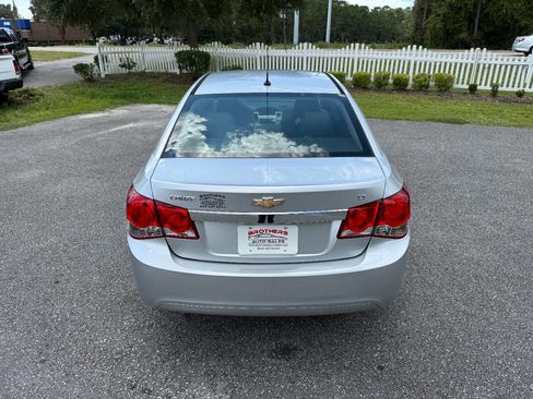 Used 2011 Chevrolet Cruze LT image 5