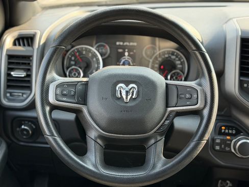 Used 2024 RAM 2500 Tradesman w/ Chrome Appearance Group AWD/4WD image 8