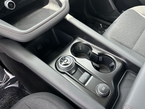 Used 2026 Ford Explorer Active RWD image 26