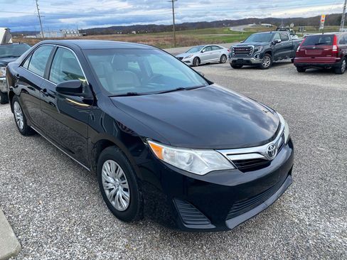 Used 2013 Toyota Camry LE image 4