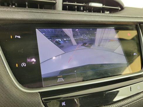 Used 2024 Cadillac XT6 Luxury FWD image 29