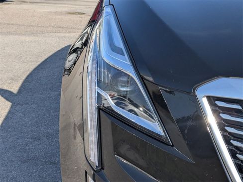 Certified 2024 Cadillac XT5 Premium Luxury image 10