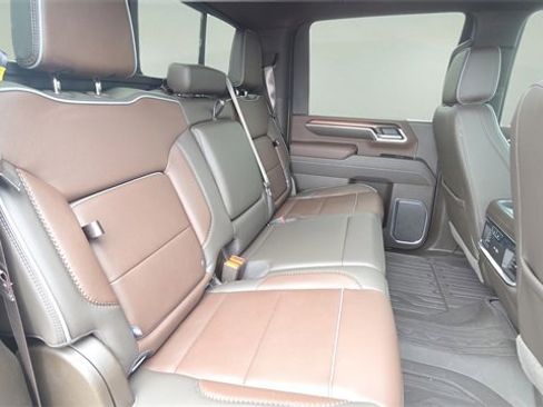 Used 2025 GMC Sierra 2500 Denali image 18