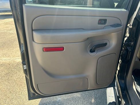 Used 2006 GMC Sierra 3500 SLE w/ Onstar Plus Package image 11