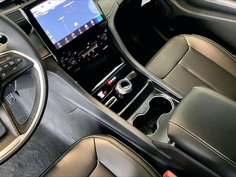 New 2025 Jeep Grand Cherokee Limited w/ Trailer Tow Package image 14