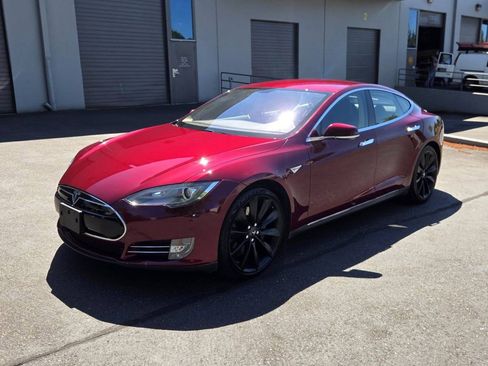 Used 2012 Tesla Model S Signature Performance RWD image 1