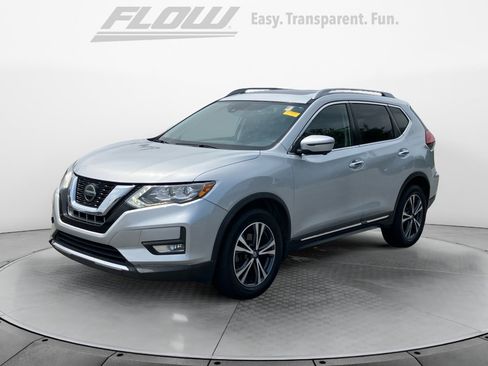 Used 2018 Nissan Rogue SL w/ Premium Package AWD/4WD image 4