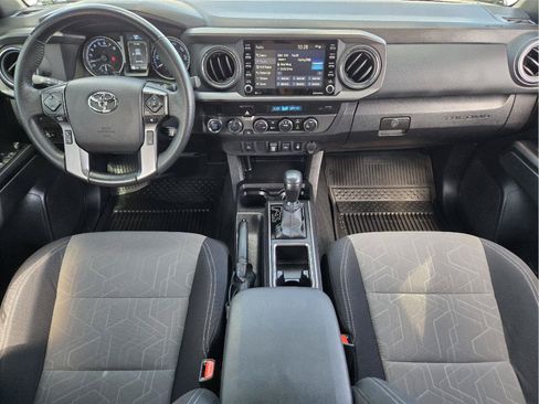 Used 2022 Toyota Tacoma TRD Sport AWD/4WD image 24