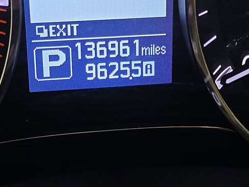 Used 2017 Nissan Armada Platinum image 15