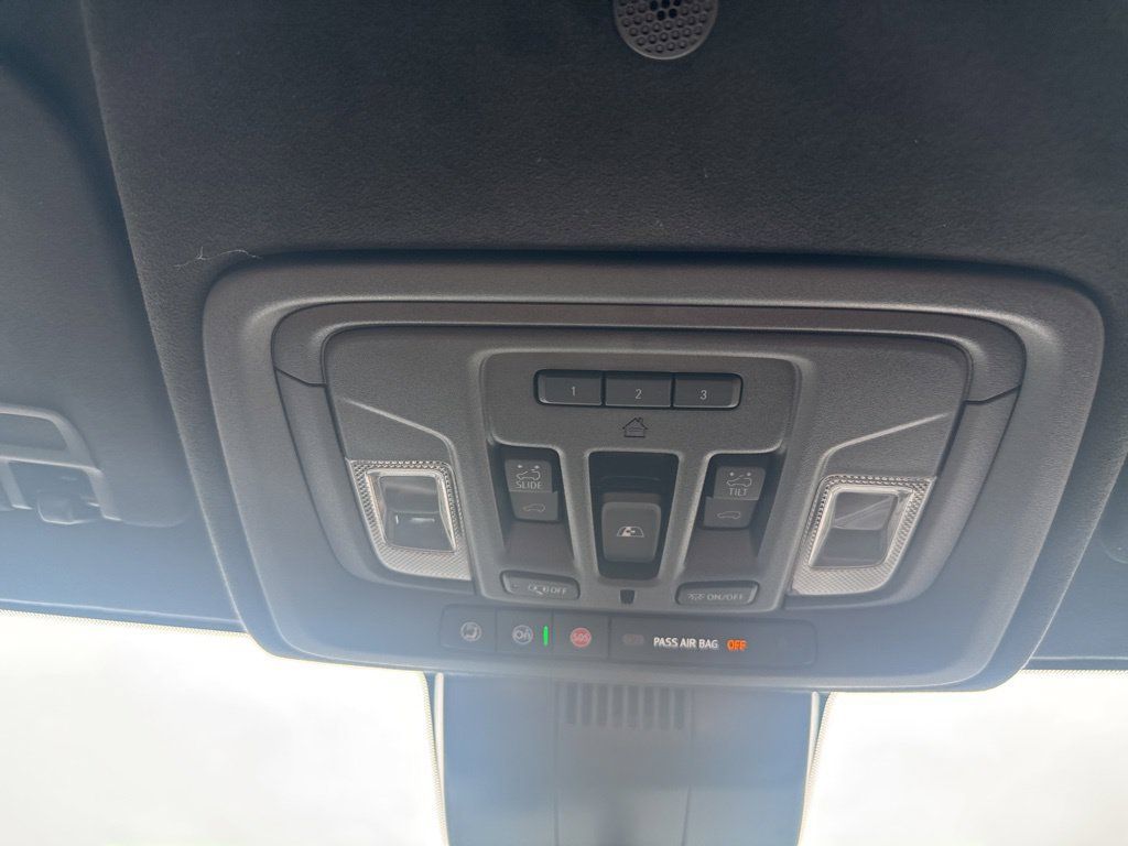Used 2025 GMC Sierra 1500 Denali Ultimate AWD/4WD image 49