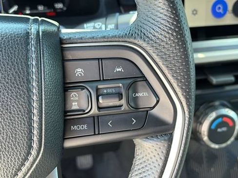 Used 2024 Toyota Tacoma TRD Off-Road AWD/4WD image 15