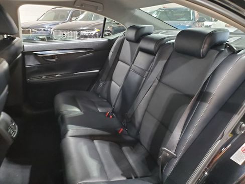 Used 2017 Lexus ES 350 w/ Accessory Package FWD image 22