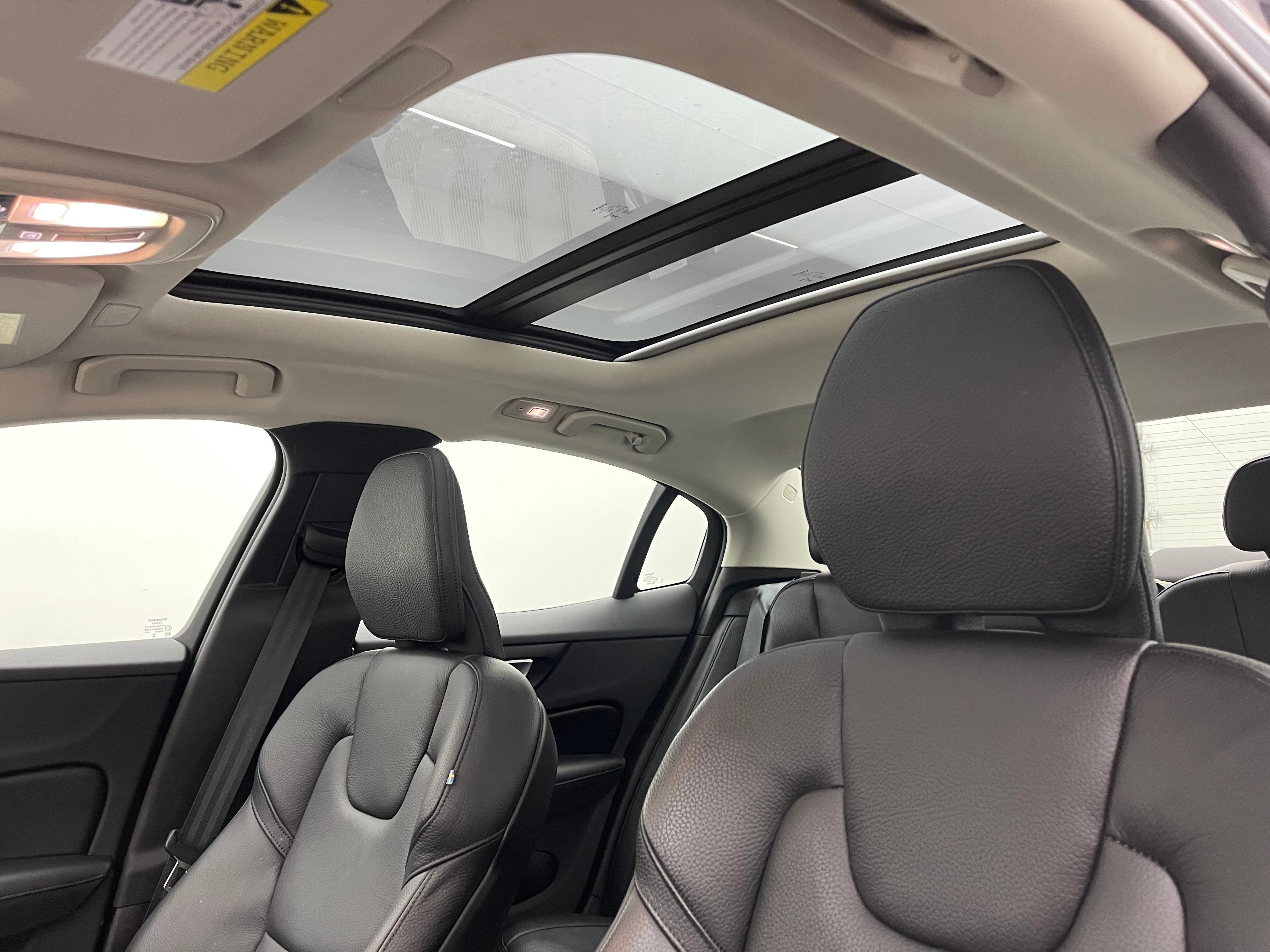 Used 2024 Volvo S60 B5 Plus AWD/4WD image 5