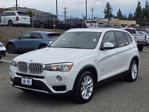 Used 2015 BMW X3 xDrive28i AWD/4WD image 3