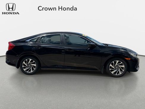 Used 2017 Honda Civic EX image 5