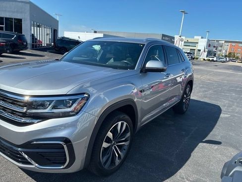 Used 2023 Volkswagen Atlas Cross Sport SEL Premium R-Line AWD/4WD image 19
