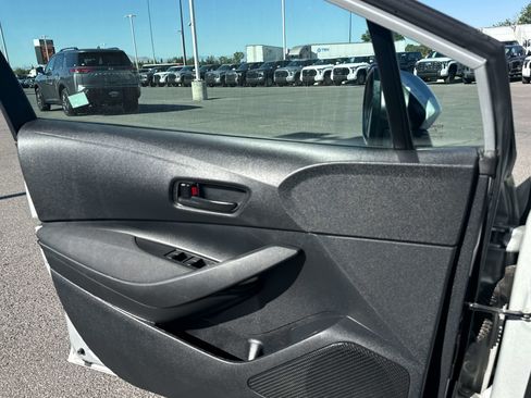 Used 2024 Toyota Corolla LE FWD image 11