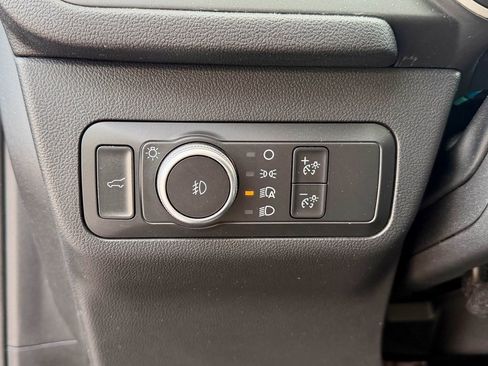 Used 2021 Ford Escape SEL image 10