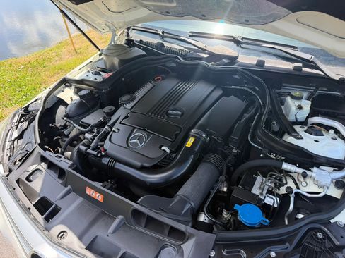 Used 2012 Mercedes-Benz C 250 Sedan image 17