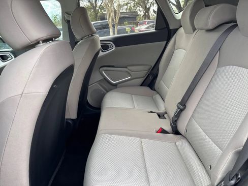 Used 2021 Kia Soul LX FWD image 11