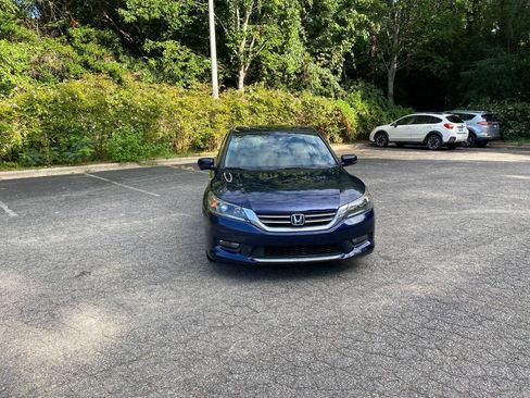Used 2015 Honda Accord EX-L image 2