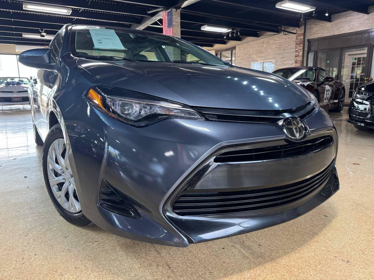 Used 2019 Toyota Corolla LE FWD image 1