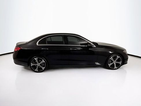 Certified 2025 Mercedes-Benz C 300 Sedan image 4