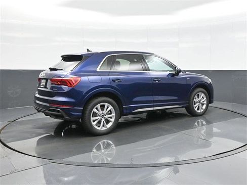 New 2025 Audi Q3 2.0T Premium image 7