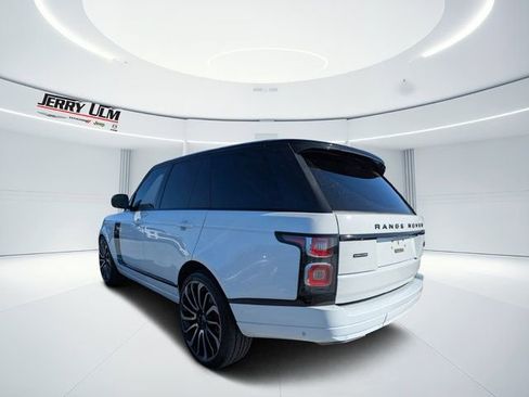 Used 2018 Land Rover Range Rover Supercharged image 5