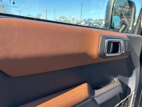 Used 2023 Ford Bronco Outer Banks image 13