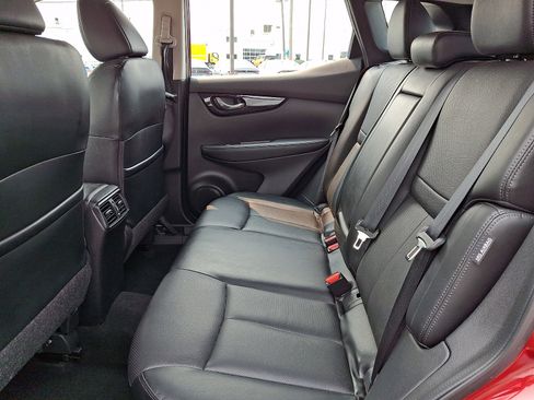 Used 2022 Nissan Rogue Sport SL AWD/4WD image 10