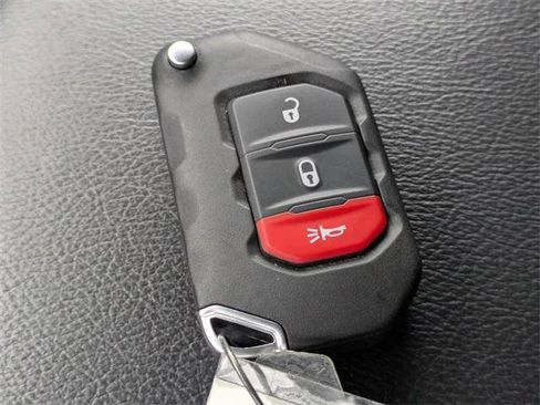 Certified 2022 Jeep Wrangler Unlimited Sahara image 33