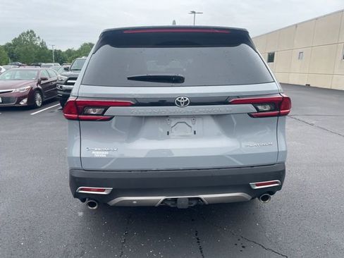Used 2025 Toyota Grand Highlander AWD Hybrid image 4