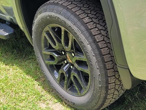 New 2026 GMC Sierra 1500 Elevation w/ Elevation Premium Package AWD/4WD image 8