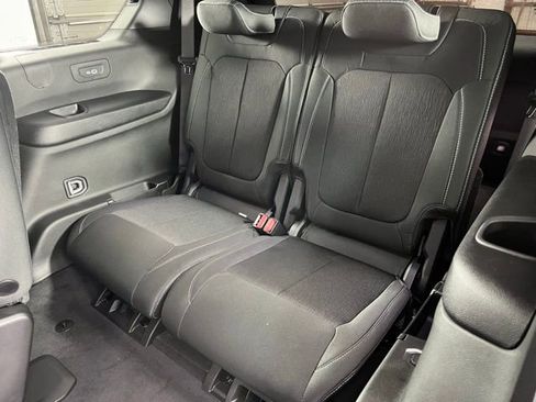 New 2025 Jeep Grand Cherokee L Laredo w/ Luxury Tech Group I image 27