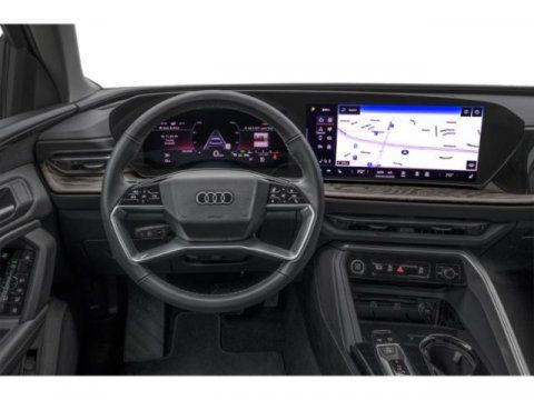 Used 2025 Audi Q5 Premium Plus w/ Premium Plus AWD/4WD image 6