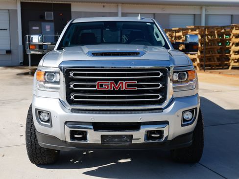 Used 2018 GMC Sierra 2500 Denali w/ Duramax Plus Package image 24