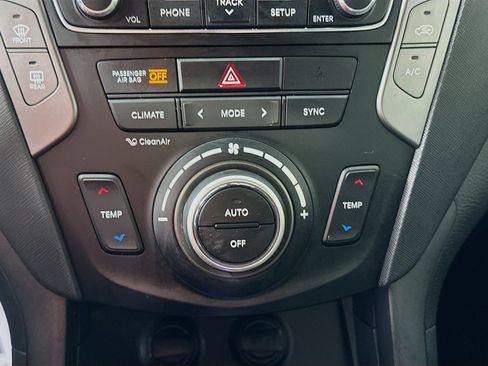 Used 2018 Hyundai Santa Fe Sport w/ 2.0T Ultimate Tech Package 05 AWD/4WD image 16