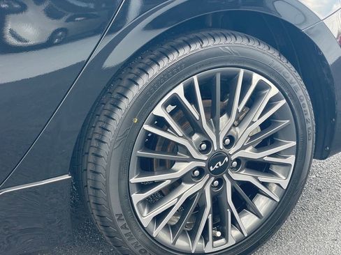 Used 2024 Kia Forte GT-Line w/ GT-Line Premium Package image 28