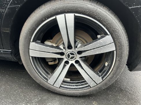 Certified 2024 Mercedes-Benz C 300 4MATIC Sedan image 13